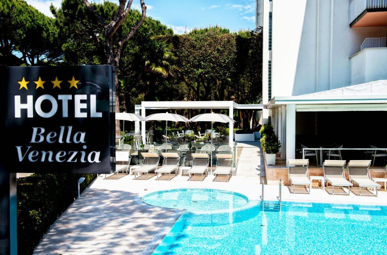 Hotel Bella Venezia Mare Lignano Sabbiadoro Bagian luar foto