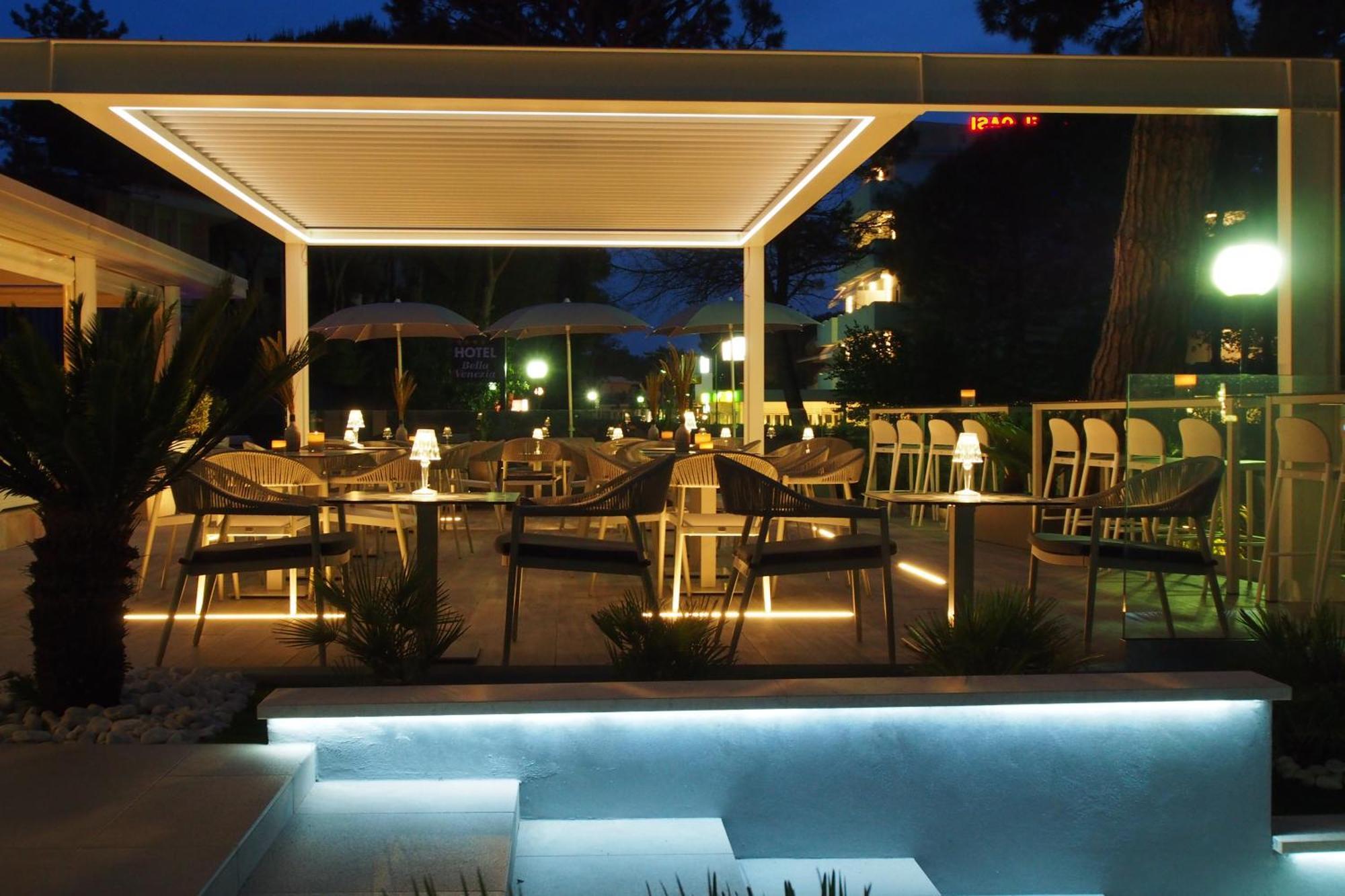 Hotel Bella Venezia Mare Lignano Sabbiadoro Bagian luar foto